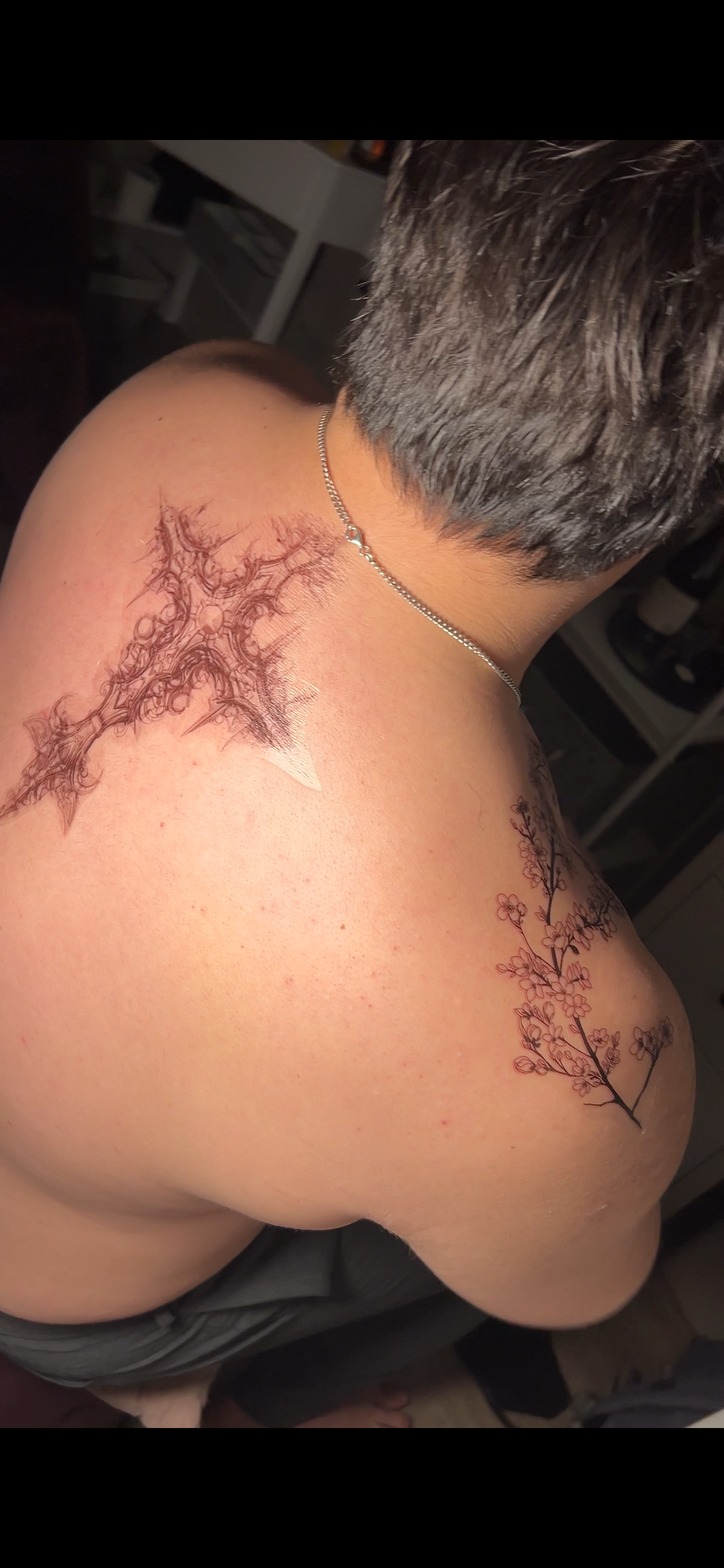 Floral Shoulder - Temporary Tattoo